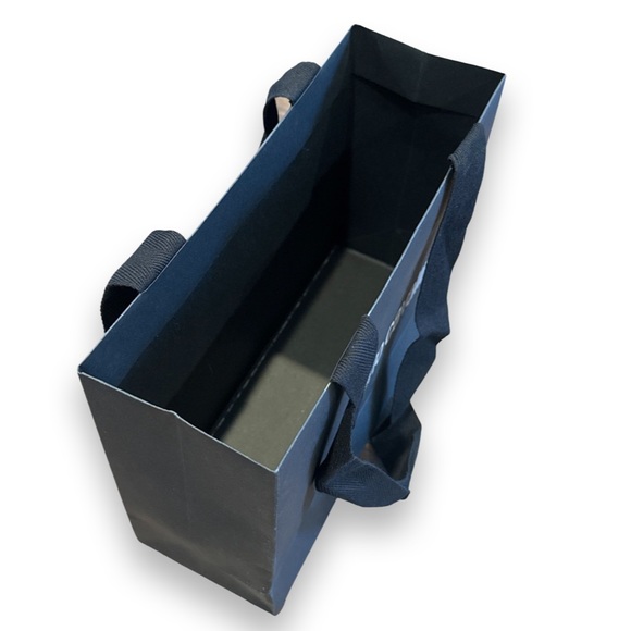 Roberto Cavalli: Small Authentic Gift Bag - Sz: 9” x 6 3/4” x 3” 🛍️ - Picture 2 of 2